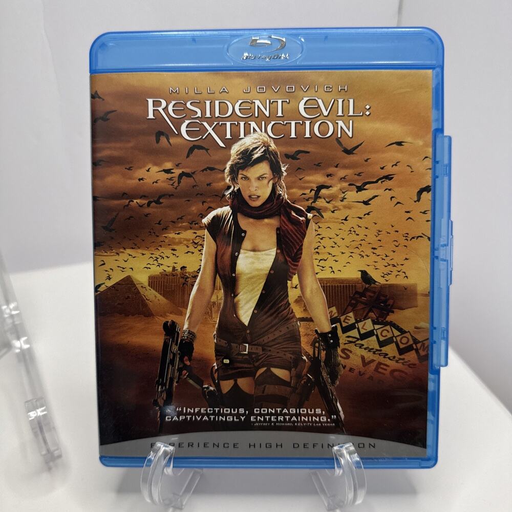 Resident Evil: Extinction Blu-ray DVD - Snaps Closed But the Flap Is Broken Open